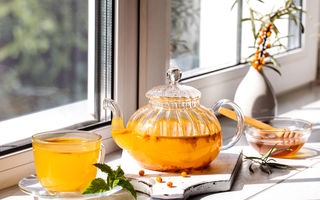 Ceaiuri pentru ten gras: soluții naturale pentru un ten curat și echilibrat