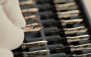 Stiloul care scrie istorie: Pelikan lansează Ediția Regală limitată în onoarea Majestății Sale Margareta, Custodele Coroanei Române