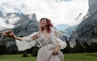 Horoscop 5 noiembrie: o zi în care simți clar cine îți e aproape cu adevărat și cine doar ocupă un loc în viața ta