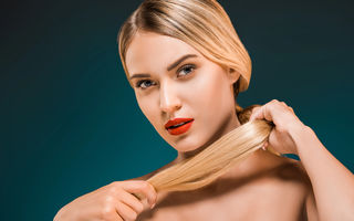Cum îți distrugi părul prin obiceiuri aparent inofensive