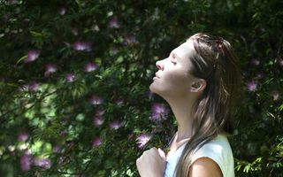 Cum îți poți da seama că respiri greșit (și cum să corectezi acest obicei)