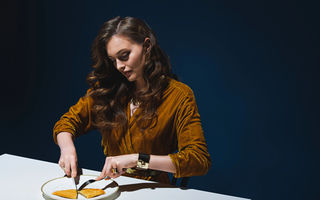 Cea mai greșită oră la care poți mânca seara – și de ce îți dă peste cap metabolismul