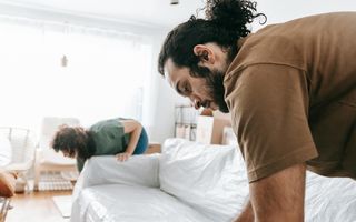 Cum alegi cuvertura de pat potrivită pentru confort și stil