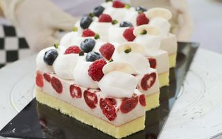 Tort diplomat cu mascarpone: desertul cremos, ușor și festiv care cucerește orice masă