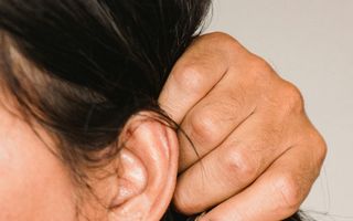 Boala Ménière: afecțiunea care îți poate răsturna viața și semnele pe care nu trebuie să le ignori