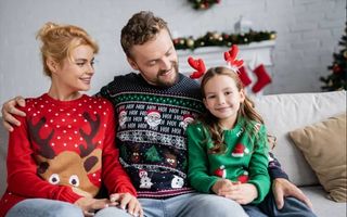 Outfituri de Crăciun: de la casual cozy la elegant glam