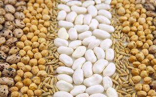 Cum să gătești fasolea ca să eviți balonarea. Greșelile frecvente și soluțiile care chiar funcționează