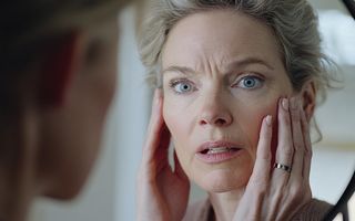 Ulei pentru riduri adânci. Ce funcționează cu adevărat și cum îl folosești corect