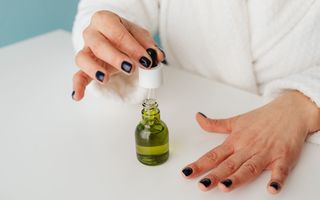 Uleiul de argan pentru unghii. Beneficii și moduri de utilizare
