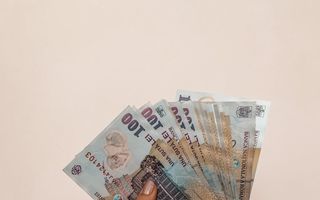 Horoscopul banilor pentru luna august. Echilibrul dintre bucuria de moment și siguranța pe termen lung va fi esențial