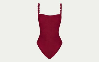Cum alegi costumul de baie perfect pentru vara aceasta? Modele care îmbină confortul și stilul