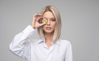 Zodiile care dau lovitura în august 2026. Bani, succes și oportunități pentru trei nativi