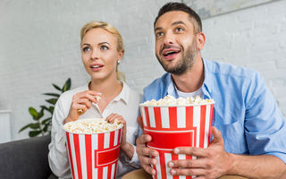 Horoscopul de weekend. Zodiile care pot avea parte de o surpriză în iubire