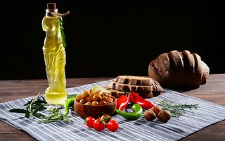 Ce grăsimi sunt bune după 50 de ani. Alimentele care susțin inima, creierul și metabolismul