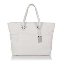 Furla iti propune o vara simpla si eleganta