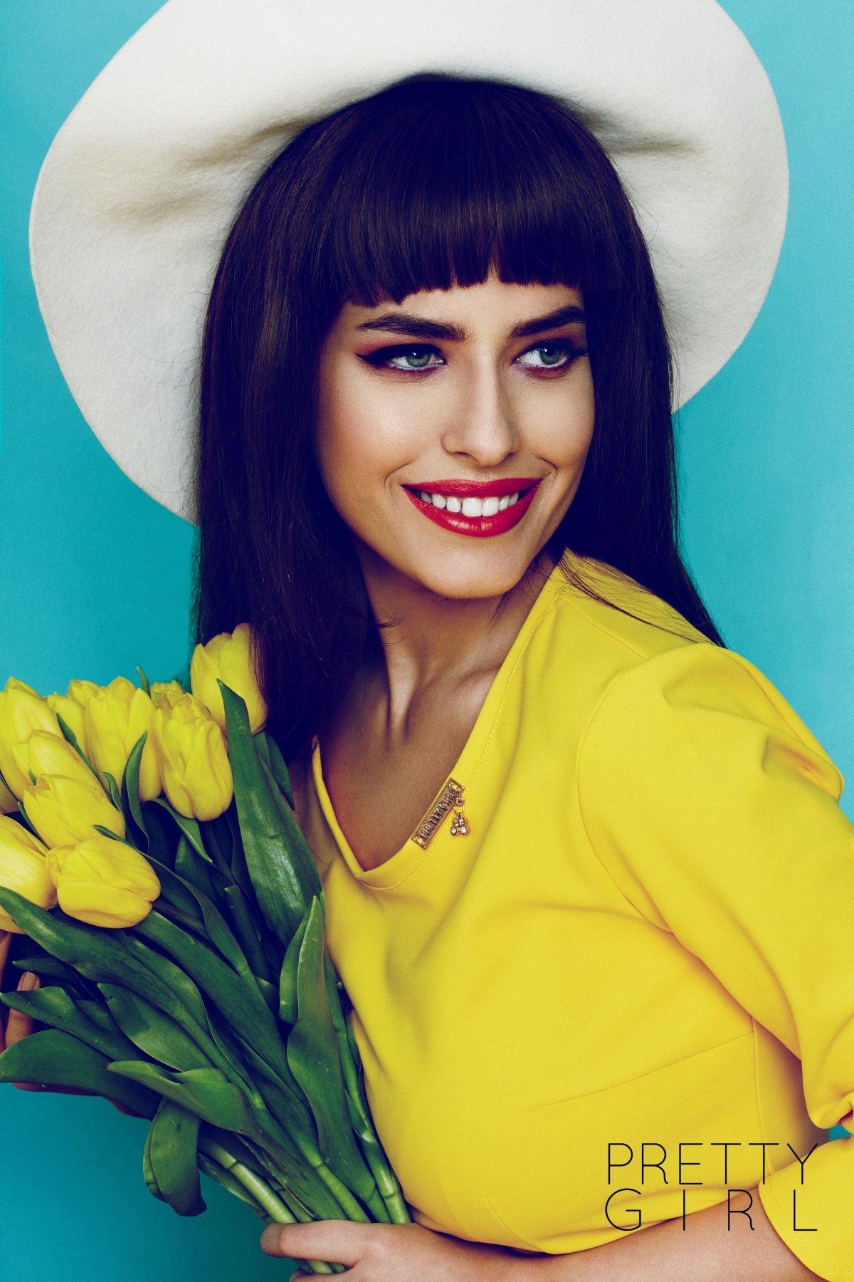 Modă: Croieli retro stilizate şi culori vibrante. Inspiră-te!