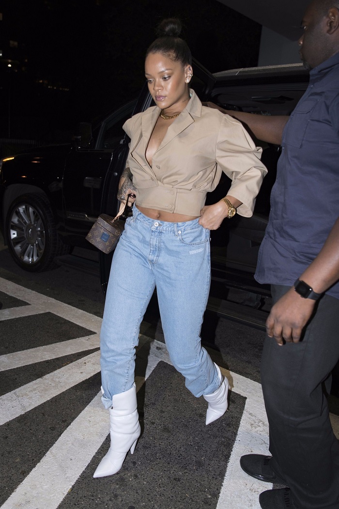 Rihanna are probleme cu silueta: O zi slăbeşte, o zi se îngraşă