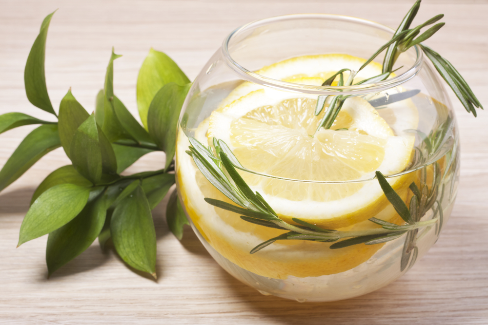 Apa Cu Lămaie Băută Inainte De Culcare Beneficii și Efecte Secundare Dietă Fitness Nutritie Eva Ro